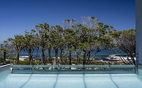 Blue Views Penthouse Beachfront Apartment With Pool